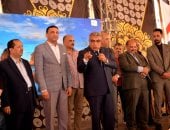 محافظ الدقهلية يشهد القوافل التعليمية والمراجعات المجانية لطلاب ثانوية عامة