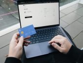 متاجر إلكترونية وهمية فى كوريا الجنوبية تمنح متعة التسوق دون إنفاق المال