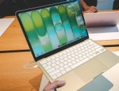 لماذا لا تأتى أجهزة ماك بشاشات تعمل باللمس؟