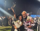 أشرف زكى وروجينا يحتفلان بتخرج ابنتهما مريم.. وماجدة زكى تشاركهما الفرحة