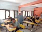 رئيس أزهر الشرقية يتابع امتحان الإنجليزية للقسم الأدبى ويطمئن على انتظام اللجان
