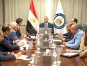 وزير البترول يبحث مع إيني خطط زيادة إنتاج الغاز وحفر آبار جديدة