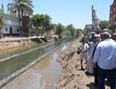 محافظ الأقصر يقود جولة لمتابعة المشروعات الخدمية في مدينة القرنة.. صور