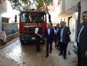 ​محافظ القاهرة يشرف على عمليات إخماد حريق مخزن خشب بعزبة خير الله