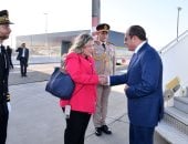 نشاط مكثف للرئيس السيسى خلال فعاليات قمة مجموعة السبع بفرنسا.. غداء عمل تحت عنوان "مواجهة الأزمات وضمان الاستقرار فى الشرق الأوسط”.. ولقاءات مع ترامب والمستشار الألمانى ورئيس البرازيل