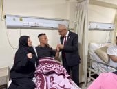 محافظ شمال سيناء يتفقد الجرحى الفلسطينيين بمستشفى العريش العام 