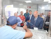 محافظ السويس يتابع تطوير الخدمات الرقمية وإنجاز معاملات المواطنين