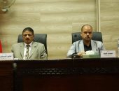 نائب محافظ الوادي الجديد يترأس اجتماع مشروع تحديث المخطط الاستراتيجي لمدينة الخارجة