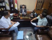 وكيل صحة سوهاج يبحث تطوير الخدمات بالمستشفيات وزيادة عدد الأسرة