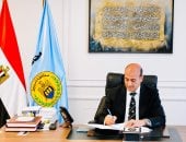 محافظ أسيوط يعلن جاهزية المحافظة لانطلاق امتحانات الثانوية العامة 