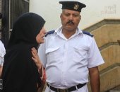 محاكمة المتهمة بخطف الطفلة ندى للتسول بها وعودتها لأسرتها بعد 12 سنة.. فيديو