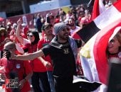 بالأعلام والهتافات.. جماهير مصر تحتشد لدعم الفراعنة أمام نيوزيلندا