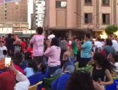فرحة جنونية بتقدم منتخب مصر بالهدف الثالث داخل نادي بلدية المحلة.. فيديو