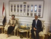 نائب وزير الصحة تتابع تنفيذ الخطة العاجلة للسكان بأسيوط وتبحث تطوير الخدمات