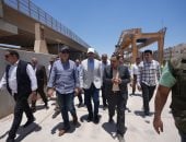 وزير الرى والمحافظ يتفقدان قناطر أسيوط الجديدة والمحطة الكهرومائية.. فيديو