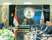 وزير الإنتاج الحربى: لا تهاون مع أى تأخير فى تنفيذ مشروعات حياة كريمة