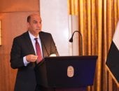 وزير العمل: القانون الجديد يشجع الاستثمار ويحقق الأمان الوظيفى للعمال