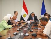 محافظ دمياط يجتمع بنواب رؤساء الوحدات المحلية الجدد ويوجه بتحسين الخدمات
