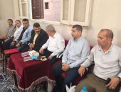 وكيل تعليم الشرقية يقدم العزاء لأسرة الطالبة المتوفاة فى امتحانات الثانوية