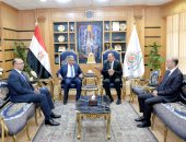 رئيس جامعة المنصورة يوجه بسرعة الانتهاء من أعمال التصحيح وإعلان النتائج