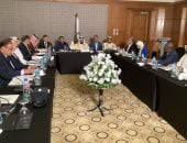لجنتا السياسة والتشريع بالبرلمان العربي تناقشان حقوق الإنسان والتطورات الإقليمية