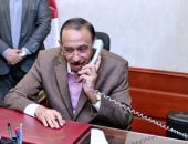 محافظ سوهاج يهنئ الأول على مستوى الشهادة الإعدادية هاتفيًا ويشيد بتفوقه