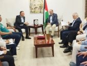 نقيب الصحفيين الفلسطينيين يبحث مع مندوب فلسطين آليات تفعيل دور البرلمان العربي