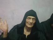والدة "حمد" شهيد الحماية المدنية: قلبى حس أنه مات قبل ما يبلغونى.. فيديو