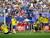 فرنسا ضد السويد.. الديوك تنهي الشوط الأول بلدغة مبابي (فيديو)
