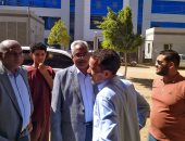 نائب محافظ سوهاج يجري جولة ميدانية بساقلتة وأخميم لمتابعة امتحانات الثانوية