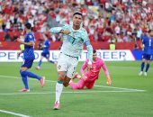 مباراة البرتغال وكرواتيا تسجل أعلى معدلات جنون كأس العالم.. مواجهة حبست الأنفاس.. ونجاة درامية لرفاق رونالدو في الوقت القاتل.. إقصاء كرواتيا بطريقة مثيرة لا تُنسى.. دقيقة صمتٍ حدادًا على كل من فاته هذا اللقاء
