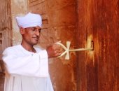مفتاح الحياة.. أيقونة يحرص السياح على التصوير معها فى معبد أبوسمبل "صور