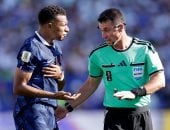 عادل عقل: خطأ مدافع باراجواي قاد فرنسا لربع النهائي.. والحكم أغفل طرد أوليسيه