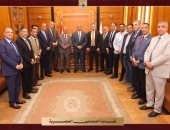 نقيب المحامين يبحث بروتوكول تعاون مع أطباء الأسنان لإعادة الخدمات للمحامين