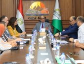 محافظ الجيزة يوجه بتعزيز منظومة النظافة وإحكام تطبيق الجمع السكنى بالهرم