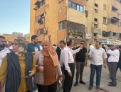 محافظ سوهاج يتابع حريق برج معهد الاتصالات و8 سيارات إطفاء للسيطرة على النيران