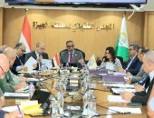 محافظ الجيزة لرؤساء الأحياء: لا تهاون مع شكاوى المواطنين.. والمقصر يُحاسب