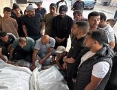 استشهاد فلسطيني وإصابة آخرين إثر قصف الاحتلال الإسرائيلي مركبة غرب غزة