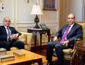 وزيرا الخارجية والاستثمار يبحثان دعم استثمارات الشركات المصرية فى أفريقيا