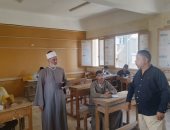 رئيس منطقة سوهاج يتفقد لجان الامتحانات في ختام الثانوية الأزهرية