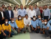 وزير الصناعة يتفقد مجمع مصانع شركة مصر للغزل والنسيج