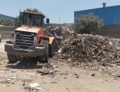 بعد جولة ميدانية.. محافظ الجيزة يوجه بحملات فورية للنظافة والإشغالات