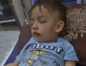 بعد نشر "اليوم السابع" قصة معاناته مع اللوكيميا.. الطفل حسين المقنن يغادر غزة للعلاج