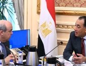 رئيس الوزراء يستعرض الموقف التنفيذي لمشروع مبني الركاب (4) بمطار القاهرة