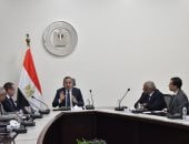 الدكتور عبد العزيز قنصوة يوجه بتكثيف القوافل الثقافية للمحافظات