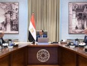 رئيس الوزراء يتابع ملفات عمل مشتركة بين وزارتي الطيران المدني والبترول