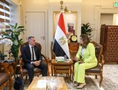 وزيرة التنمية المحلية: أولوية للمشروعات الخدمية ورفع كفاءة النظافة وتسريع ملفات التقنين بأسوان