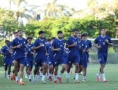 أيمن الرمادي يرفع الحمل البدني للاعبي البنك الأهلي بمعسكر برج العرب