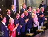 المنتخب يدخل أرض الاستاد والألعاب النارية تزين احتفالية 100 مليون شكرا