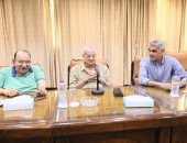 المقاولون يستجيب لتوجيهات الرئيس.. صلاح وفتحى يجتمعان بقطاع ناشئى المقاولون